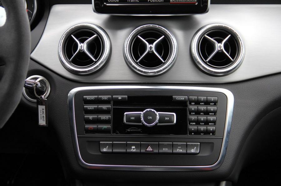  Mercedes-Benz CLA45 AMG 2014 года  (фото 51 из 110)